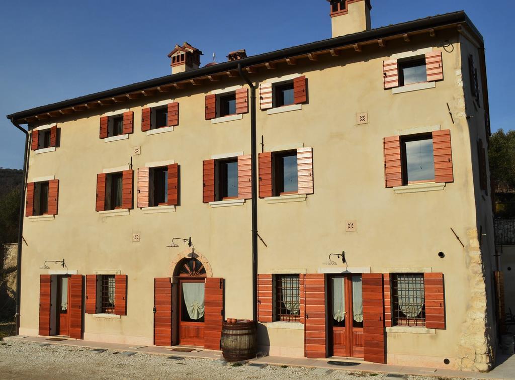 Villa Agriturismo Borgo Valfredda à Mezzane di Sotto Extérieur photo